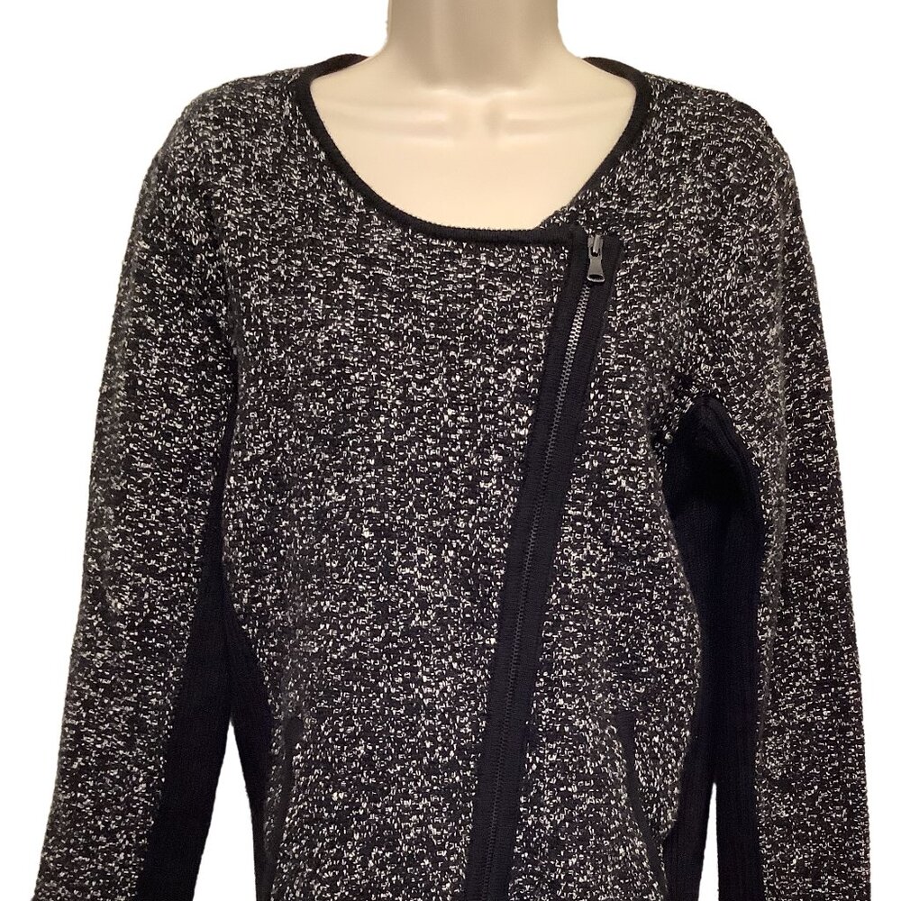 EUC Loft Black/White Jacket Size: Large
